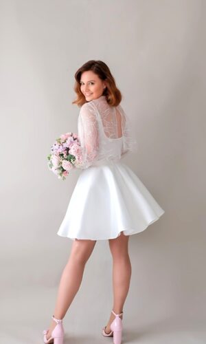 Jupe patineuse Robes de mariée courtes The Wedding Explorer